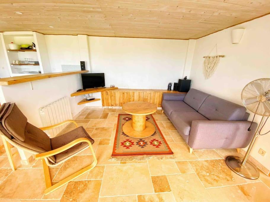 Bas De Villa Au Milieu Des Oliviers. Chateauneuf-Villevieille Eksteriør billede